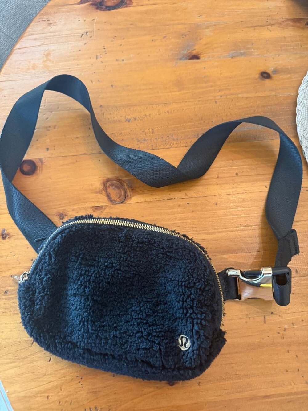 Lululemon Everywhere Belt Bag